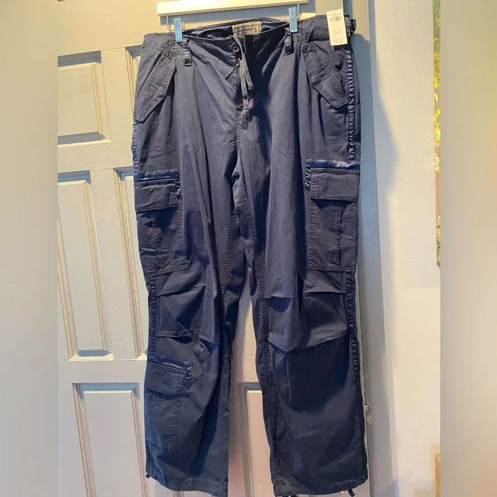 A&F blue cargo pants NWT - Picture 2 of 14